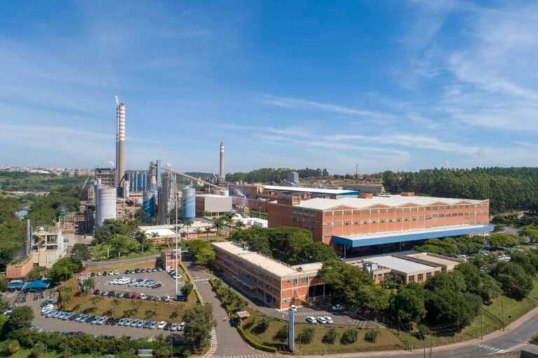 nova-fabrica-de-celulose-impulsiona-vendas-e-receita-da-suzano-no-segundo-trimestre