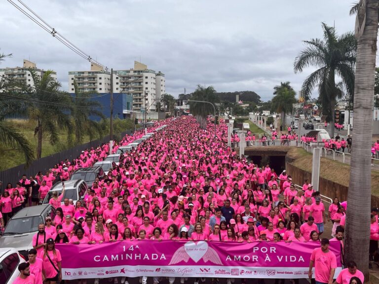 rosa-do-bem-realiza-a-troca-do-vale-camiseta-para-a-15a-caminhada-por-amor-a-vida