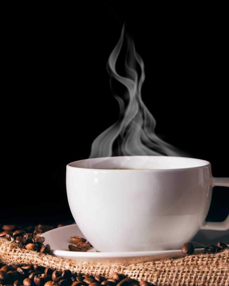 Cafeína pode auxiliar a restaurar memória afetada através da falta de sono, aponta estudo cafeina-pode-ajudar-a-restaurar-memoria-afetada-pela-falta-de-sono,-aponta-estudo