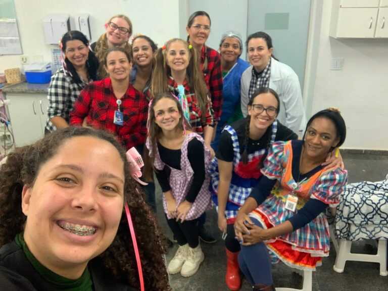 festa-junina-leva-alegria-e-acolhimento-aos-pacientes-da-hemodialise-do-hospital-municipal
